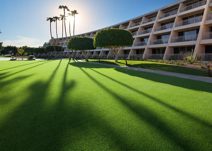 Resort The Phoenician, A Luxury Collection Resort,